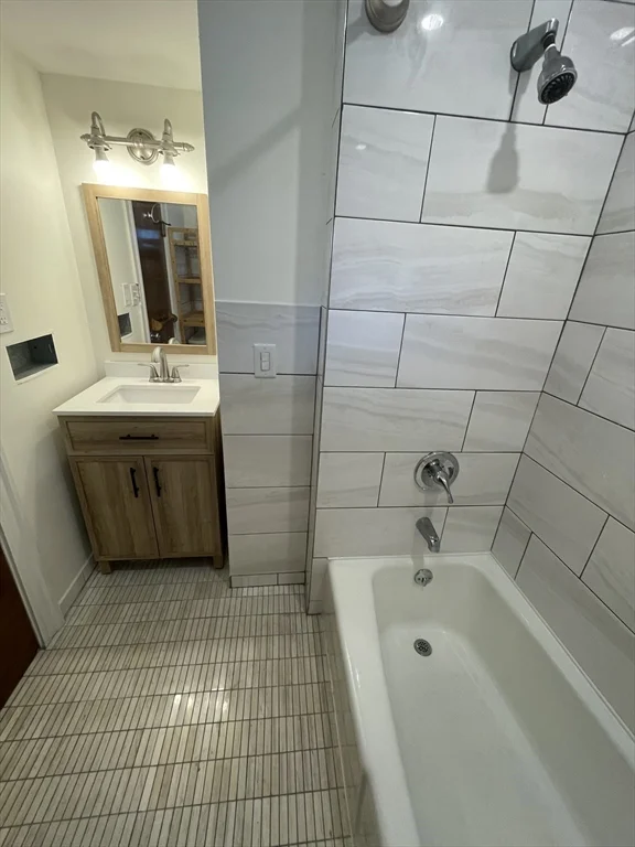 2 bed, 1 bath apartment for rent at 94 Gordon Rd, East Braintree — photo 11 of 16