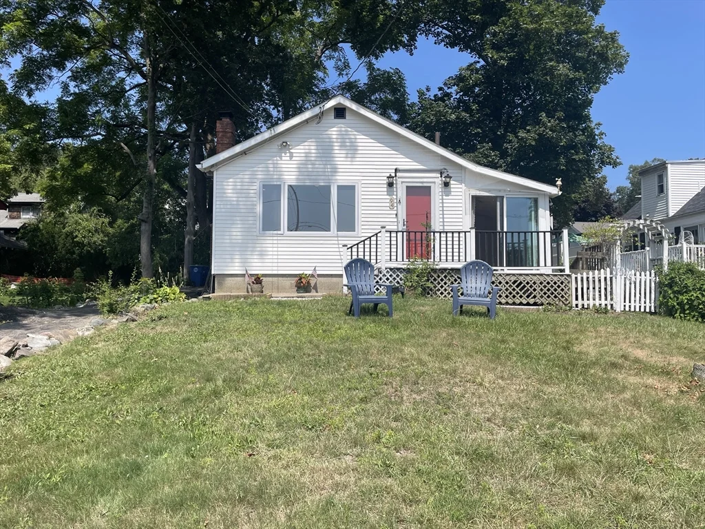 2 bed, 1 bath apartment for rent at 94 Gordon Rd, East Braintree — photo 1 of 16