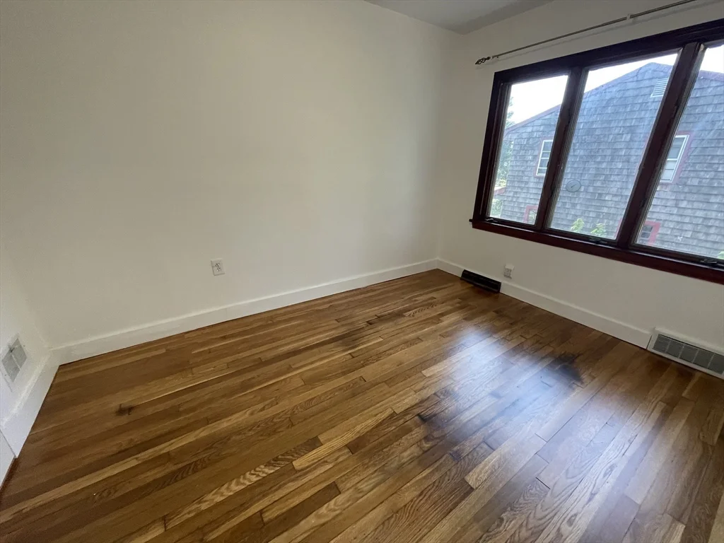 2 bed, 1 bath apartment for rent at 94 Gordon Rd, East Braintree — photo 14 of 16