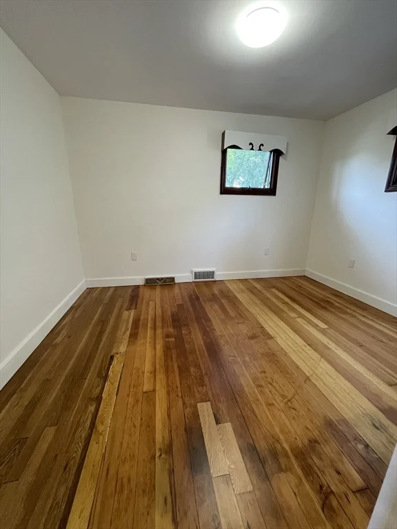 2 bed, 1 bath apartment for rent at 94 Gordon Rd, East Braintree — photo 9 of 16