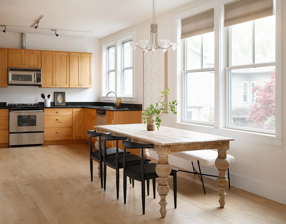 2 bed, 2 bath apartment for rent at 94 Hampshire St Unit 2, The Port — photo 4 of 14