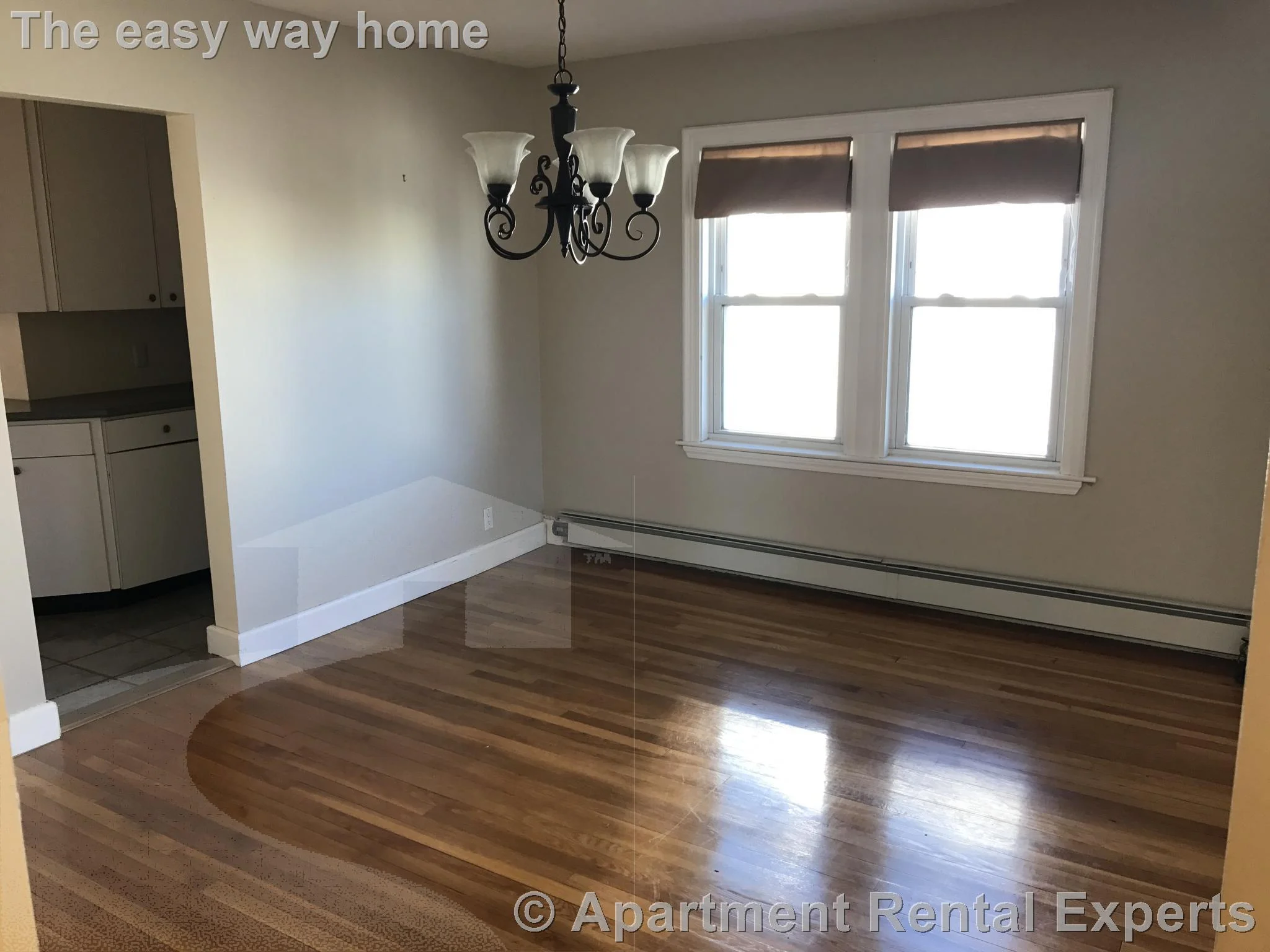 4 bed, 2 bath apartment for rent at 94 Heath St Unit 1, Winter Hill — photo 3 of 9