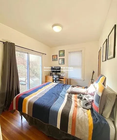 4 bed, 1 bath apartment for rent at 94 Hillside St Unit 2, Mission Hill — photo 11 of 13