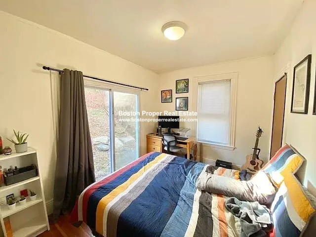4 bed, 1 bath apartment for rent at 94 Hillside St Unit 2, Mission Hill — photo 12 of 13
