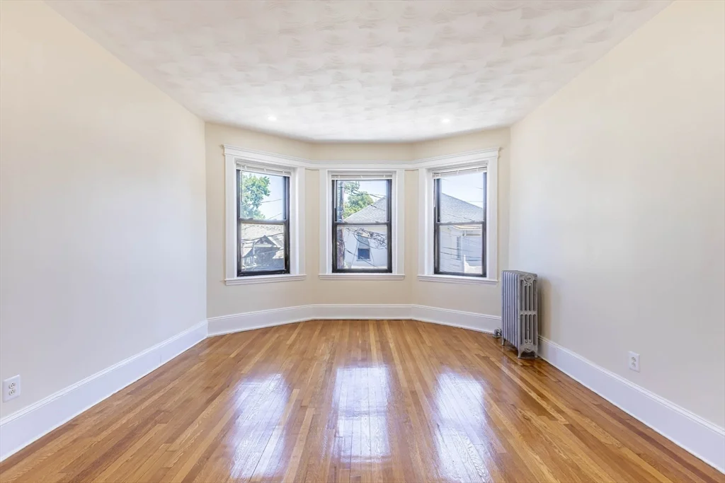 2 bed, 1 bath apartment for rent at 94 Hutchings Unit 3, Roxbury — photo 12 of 29