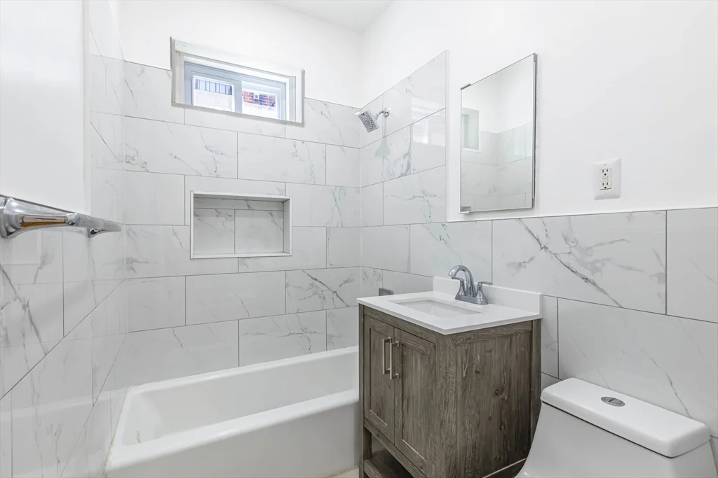 2 bed, 1 bath apartment for rent at 94 Hutchings Unit 3, Roxbury — photo 23 of 29