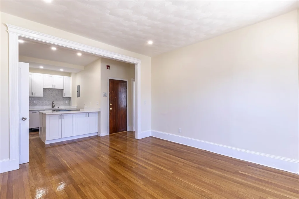 2 bed, 1 bath apartment for rent at 94 Hutchings Unit 3, Roxbury — photo 13 of 29