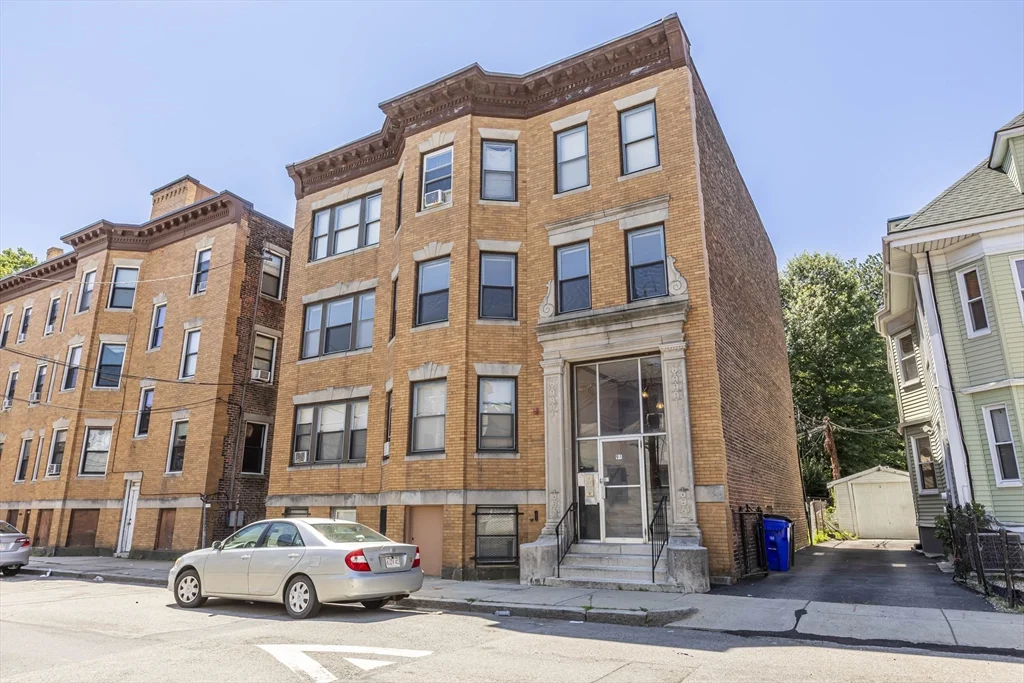 2 bed, 1 bath apartment for rent at 94 Hutchings Unit 3, Roxbury — photo 28 of 29