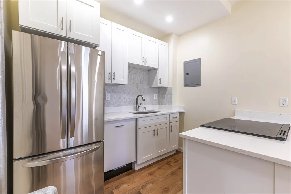 2 bed, 1 bath apartment for rent at 94 Hutchings Unit 3, Roxbury — photo 7 of 29