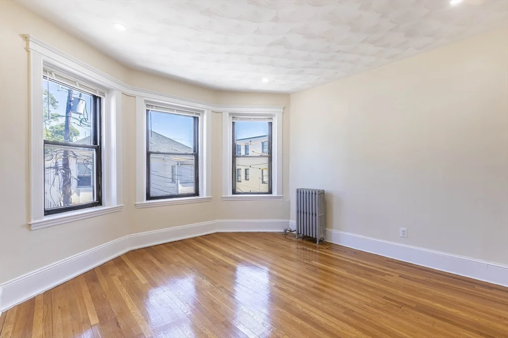 2 bed, 1 bath apartment for rent at 94 Hutchings Unit 3, Roxbury — photo 15 of 29