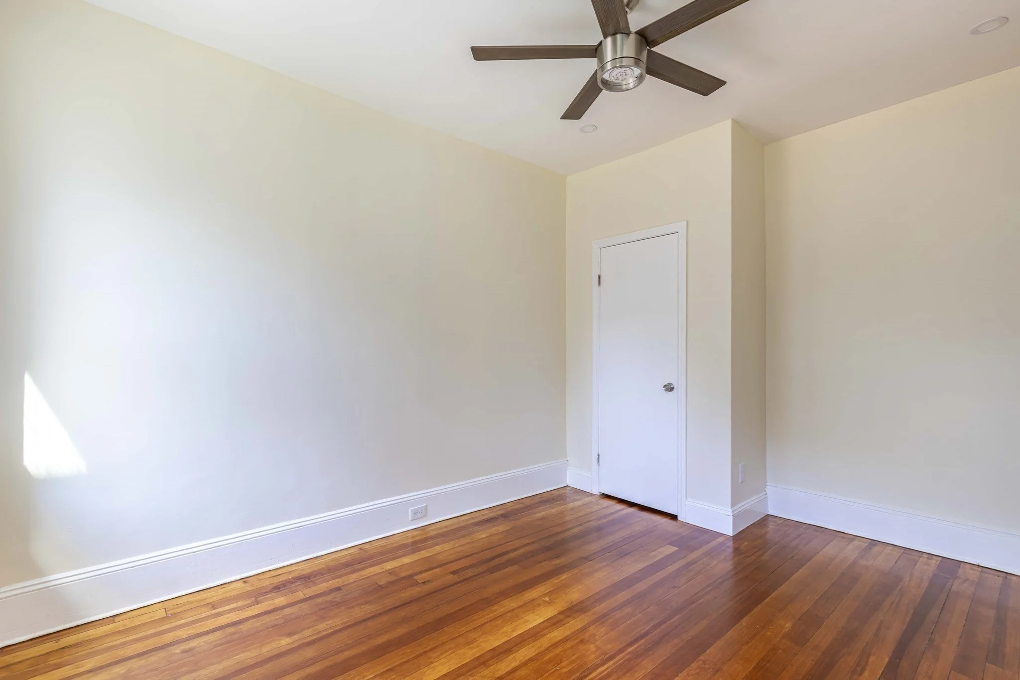 2 bed, 1 bath apartment for rent at 94 Hutchings Unit 4, Roxbury — photo 15 of 24