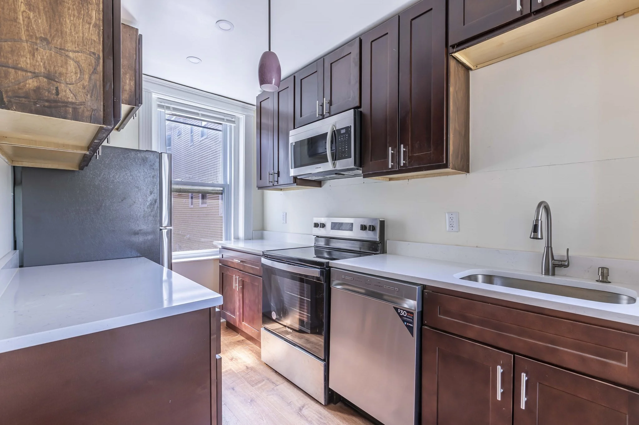 2 bed, 1 bath apartment for rent at 94 Hutchings Unit 4, Roxbury — photo 4 of 24