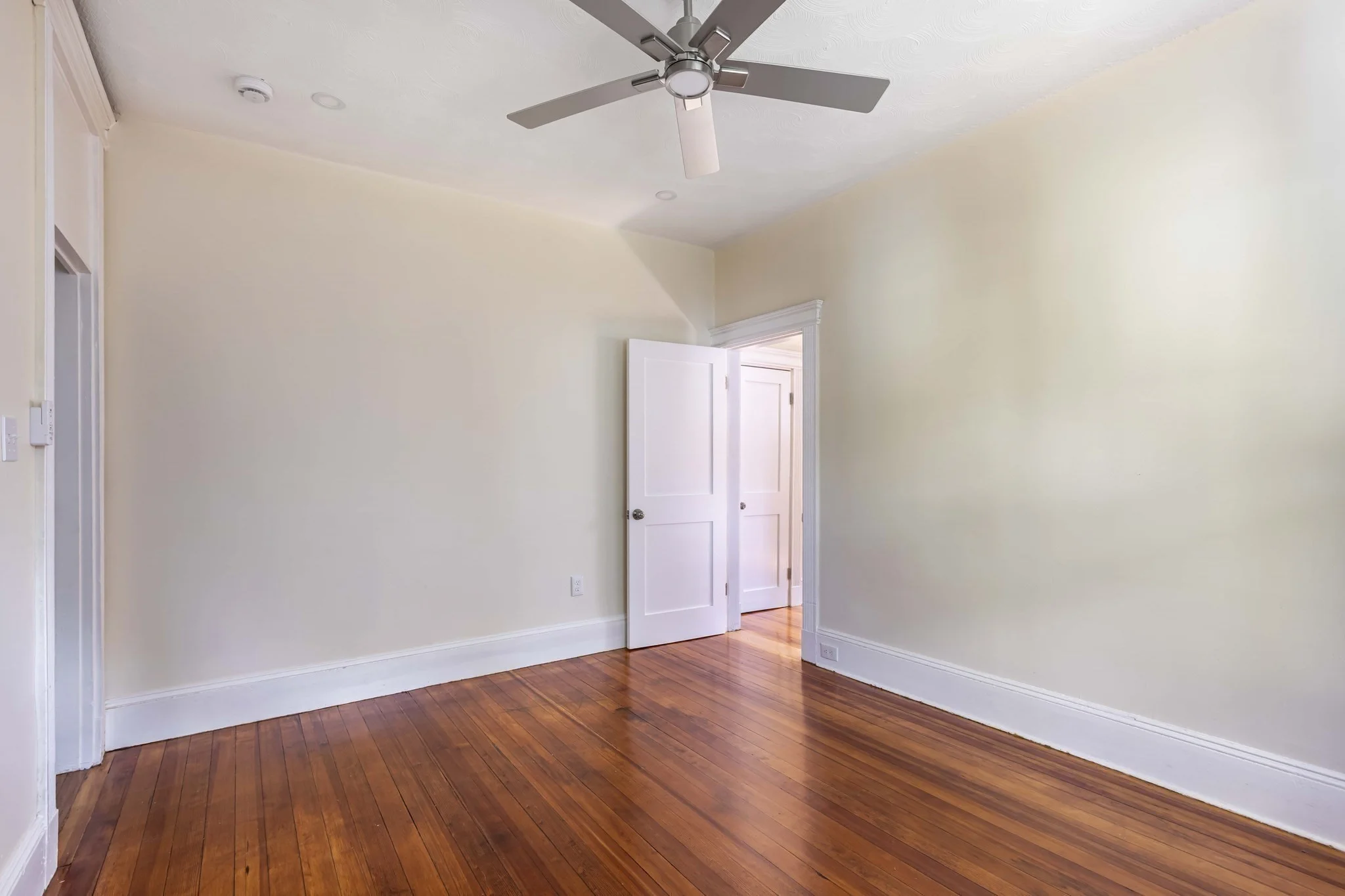2 bed, 1 bath apartment for rent at 94 Hutchings Unit 4, Roxbury — photo 12 of 24