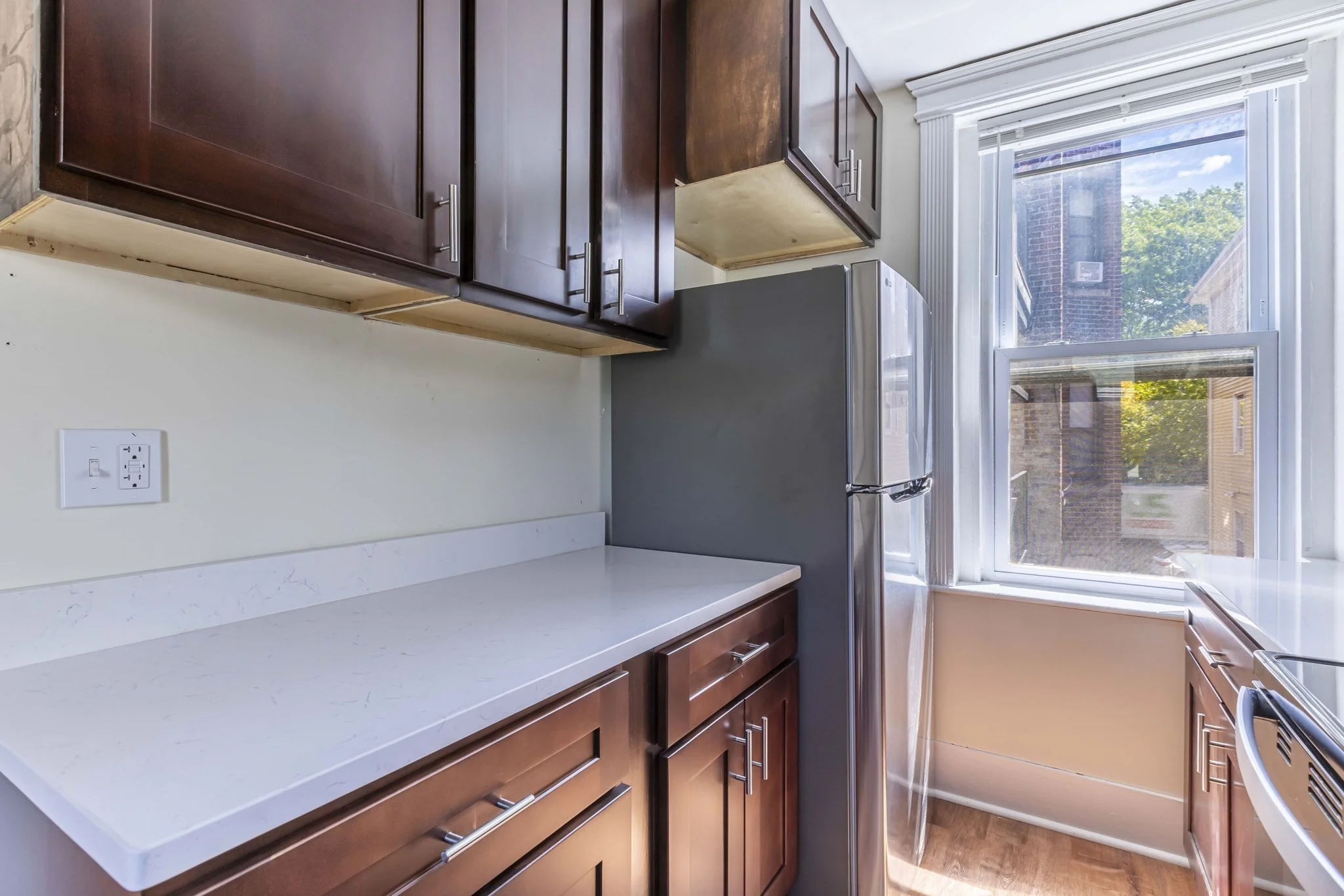 2 bed, 1 bath apartment for rent at 94 Hutchings Unit 4, Roxbury — photo 5 of 24