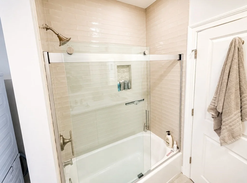 2 bed, 1 bath apartment for rent at 94 Josephine Ave Unit 3, Ball Square — photo 13 of 17