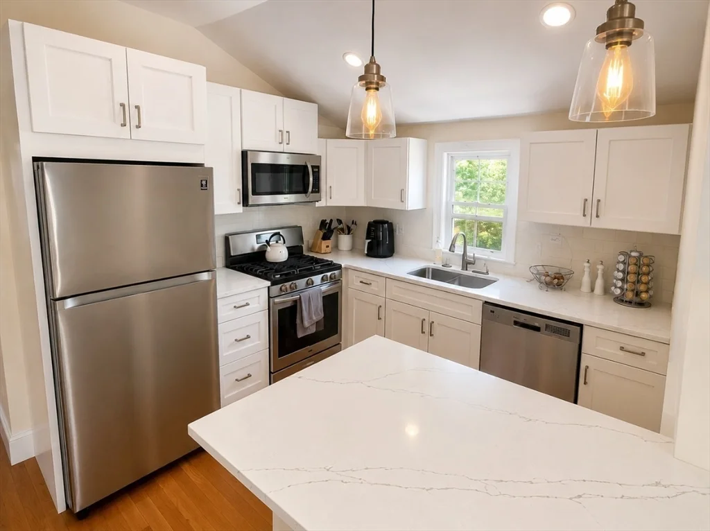 2 bed, 1 bath apartment for rent at 94 Josephine Ave Unit 3, Ball Square — photo 6 of 17