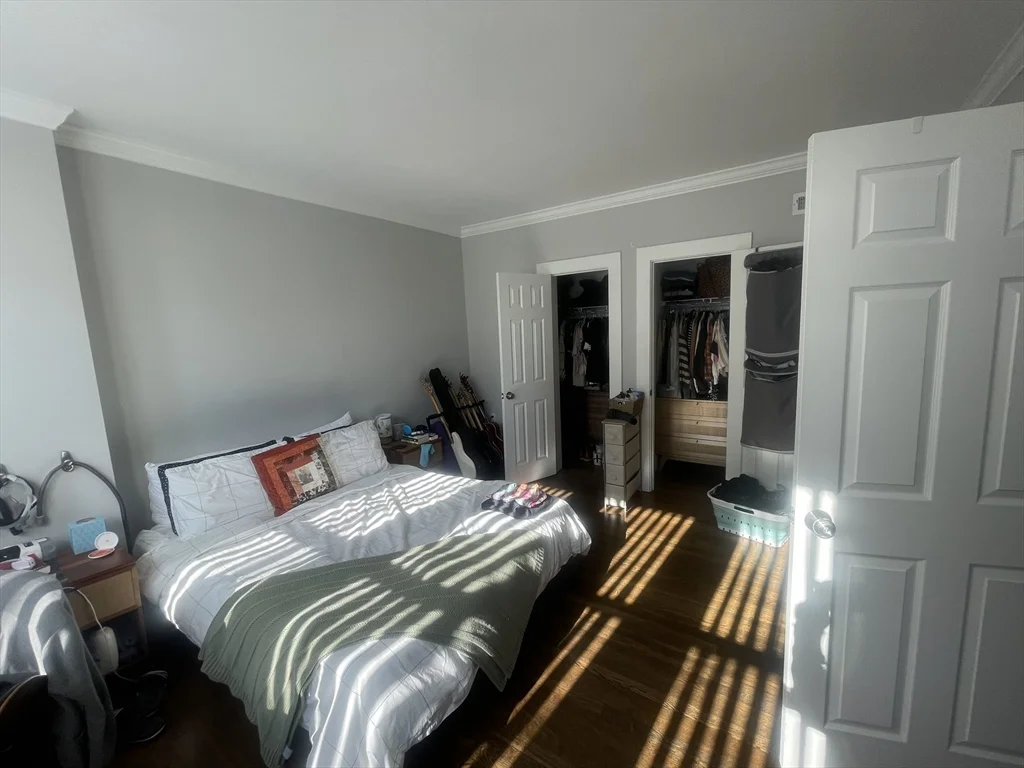 2 bed, 1 bath apartment for rent at 94 Longwood Ave Unit A, Coolidge Corner — photo 8 of 11