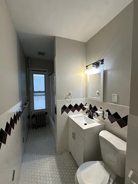 3 bed, 1 bath apartment for rent at 94 Lonsdale St Unit 1, Dorchester — photo 19 of 19