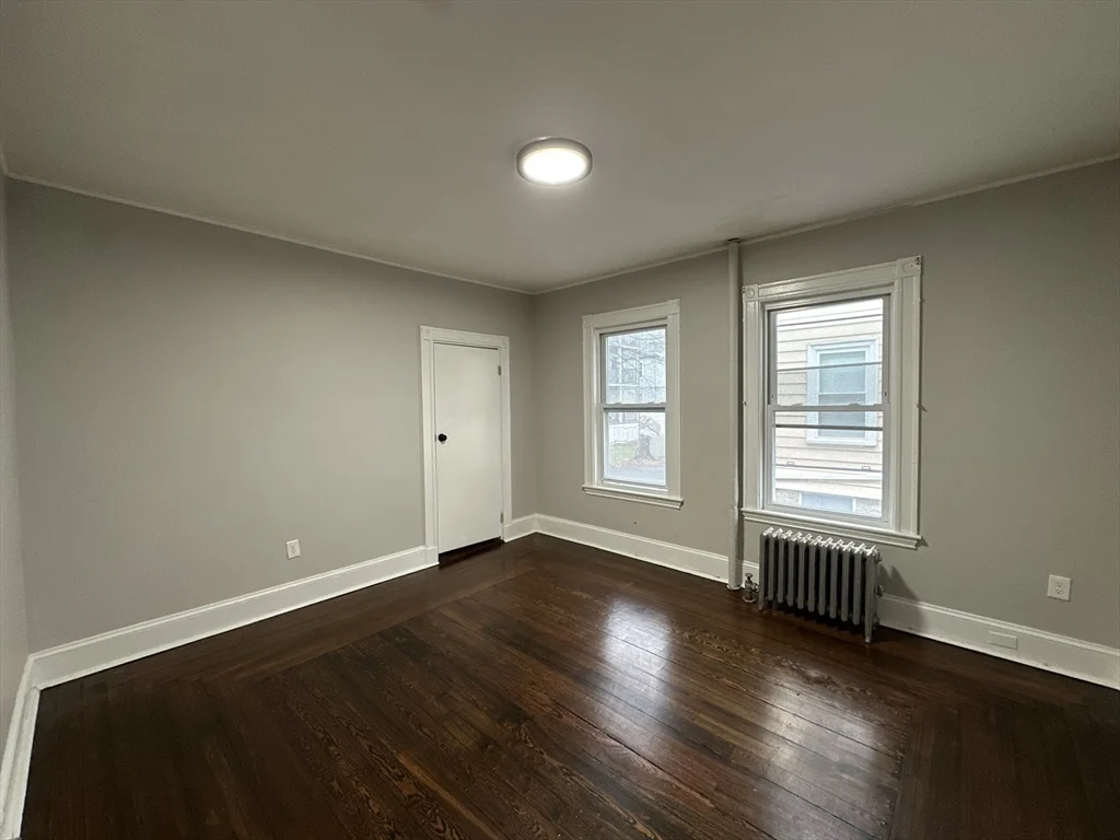 3 bed, 1 bath apartment for rent at 94 Lonsdale St Unit 1, Dorchester — photo 9 of 19