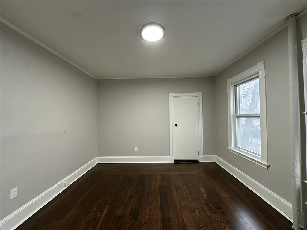 3 bed, 1 bath apartment for rent at 94 Lonsdale St Unit 1, Dorchester — photo 10 of 19