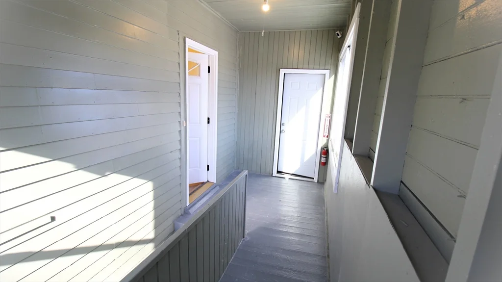3 bed, 1 bath apartment for rent at 94 Lovell St Unit 3, Worcester — photo 10 of 14
