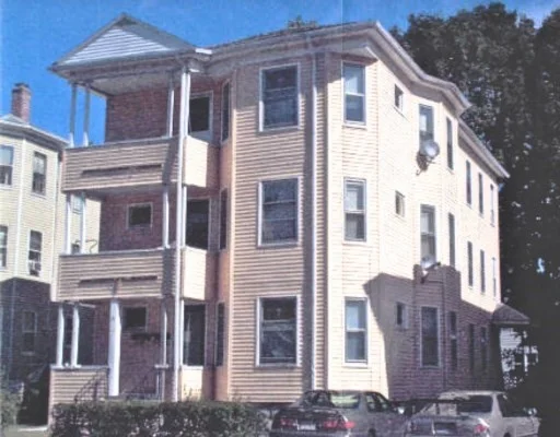 3 bed, 1 bath apartment for rent at 94 Lovell St Unit 3, Worcester — photo 12 of 14
