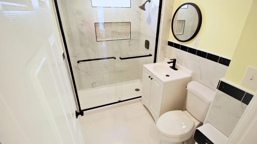3 bed, 1 bath apartment for rent at 94 Lovell St Unit 3, Worcester — photo 9 of 14