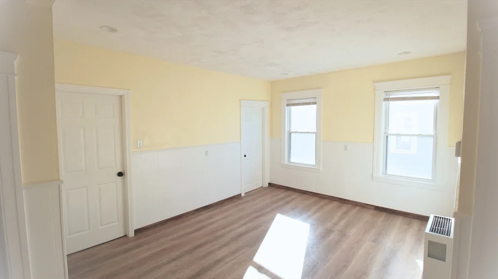 3 bed, 1 bath apartment for rent at 94 Lovell St Unit 3, Worcester — photo 4 of 14