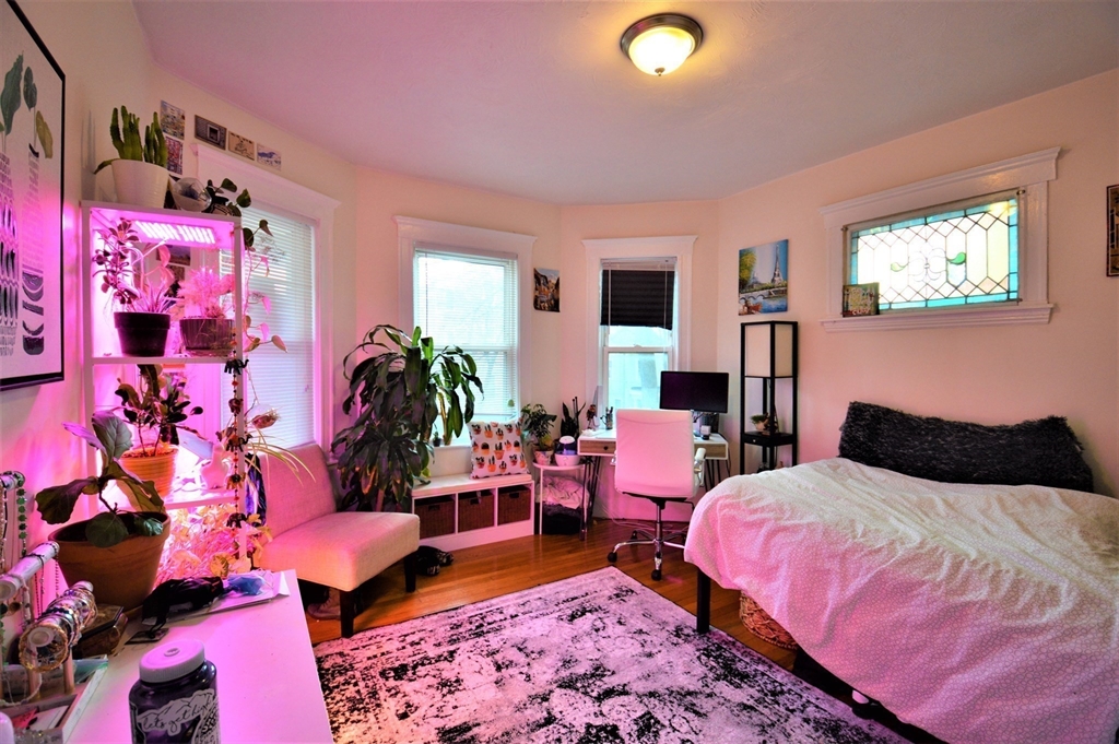 4 bed, 1 bath apartment for rent at 94 Montebello Rd Unit 3, Jamaica Plain — photo 12 of 21