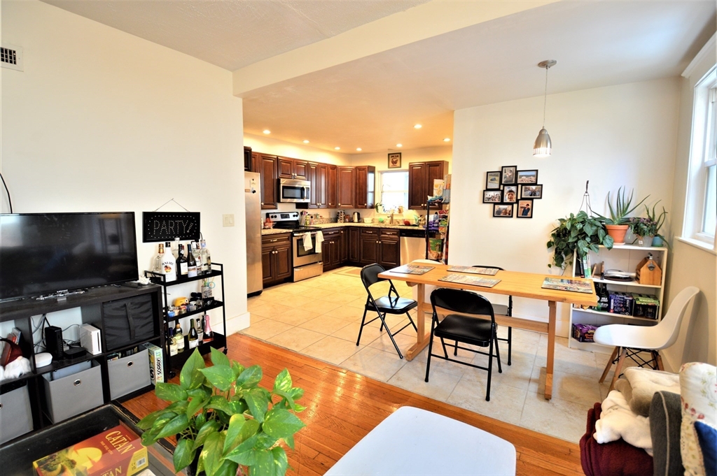 4 bed, 1 bath apartment for rent at 94 Montebello Rd Unit 3, Jamaica Plain