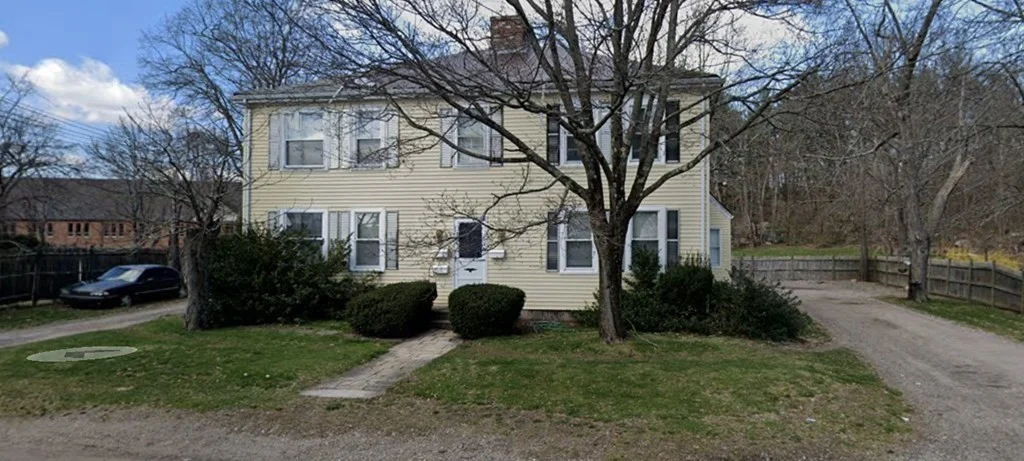 1 bed, 1 bath apartment for rent at 94 Mutton Ln Unit 2L, Weymouth