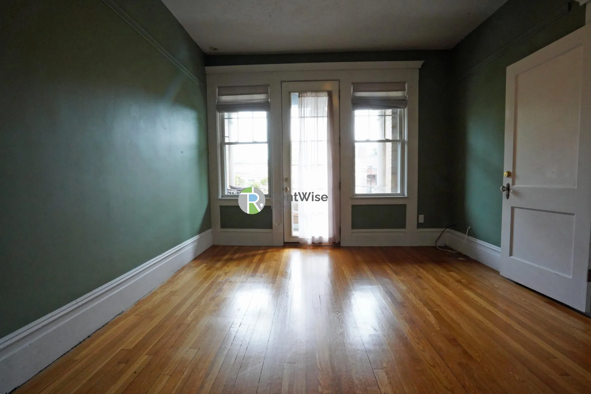 2 bed, 1 bath apartment for rent at 94 Naples Rd Unit 5, North Brookline — photo 5 of 38