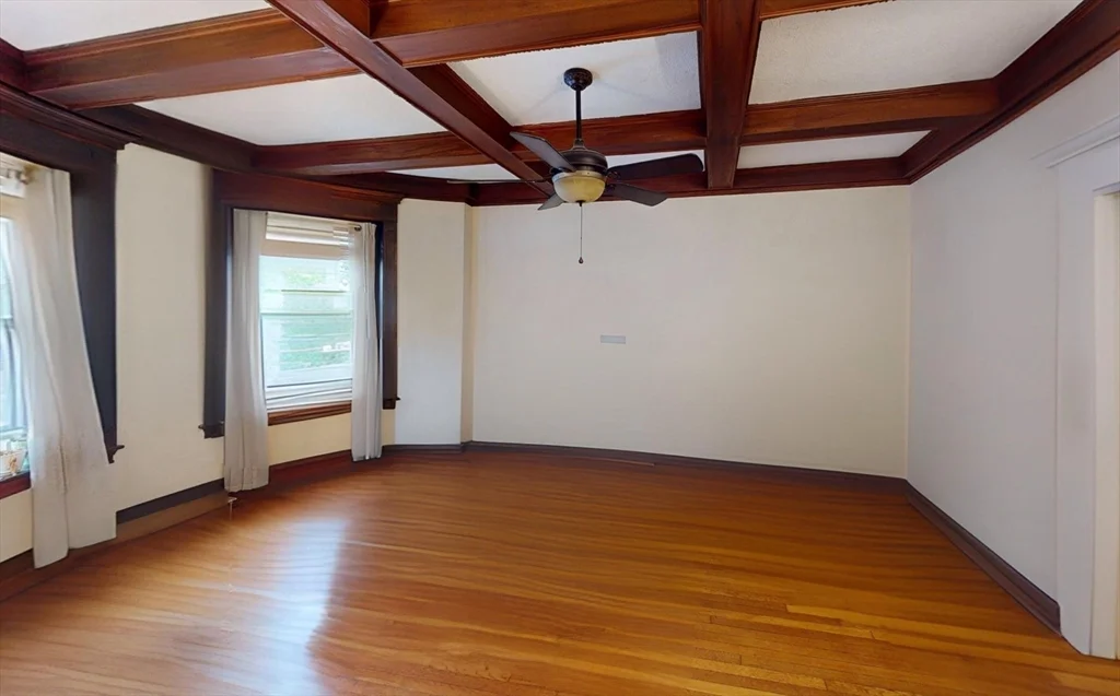 2 bed, 1 bath apartment for rent at 94 Naples Unit 1, Coolidge Corner — photo 2 of 6