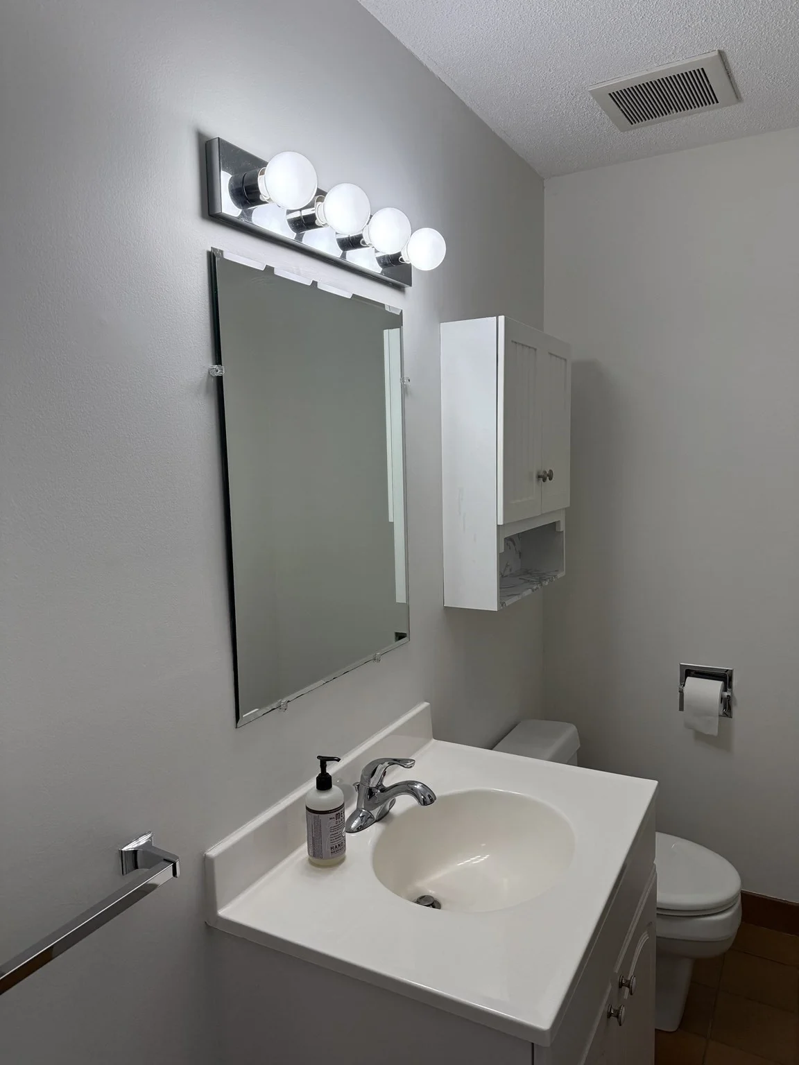 2 bed, 1 bath apartment for rent at 94 Newbury Ave Unit 315, North Quincy — photo 10 of 20