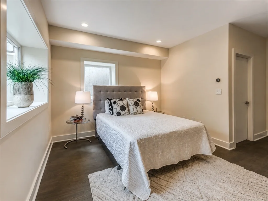 3 bed, 3 bath apartment for rent at 94 Parsons St, Brighton — photo 9 of 11