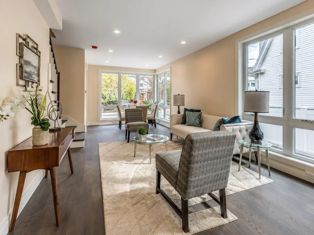 3 bed, 3 bath apartment for rent at 94 Parsons St, Brighton — photo 3 of 11