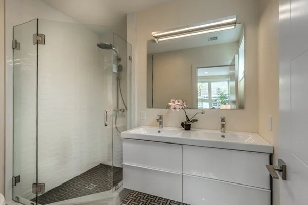3 bed, 3 bath apartment for rent at 94 Parsons St Unit 94, Brighton — photo 6 of 11