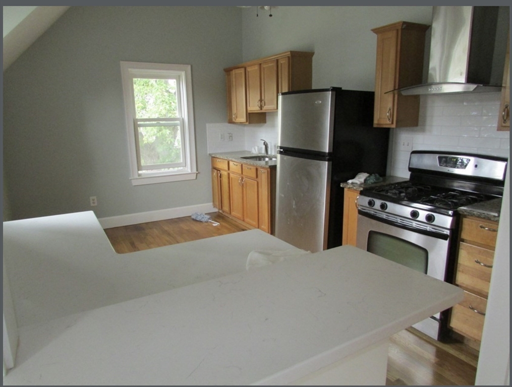 2 bed, 1 bath apartment for rent at 94 Plain St Unit 2, Braintree — photo 1 of 8