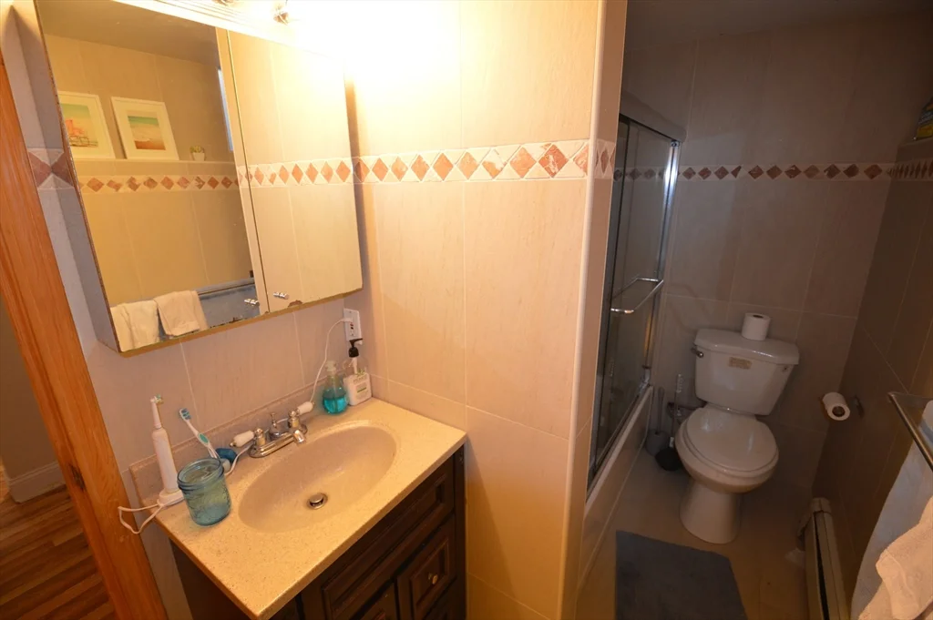 2 bed, 1 bath apartment for rent at 94 Pleasant St Unit 1, Coolidge Corner — photo 5 of 13