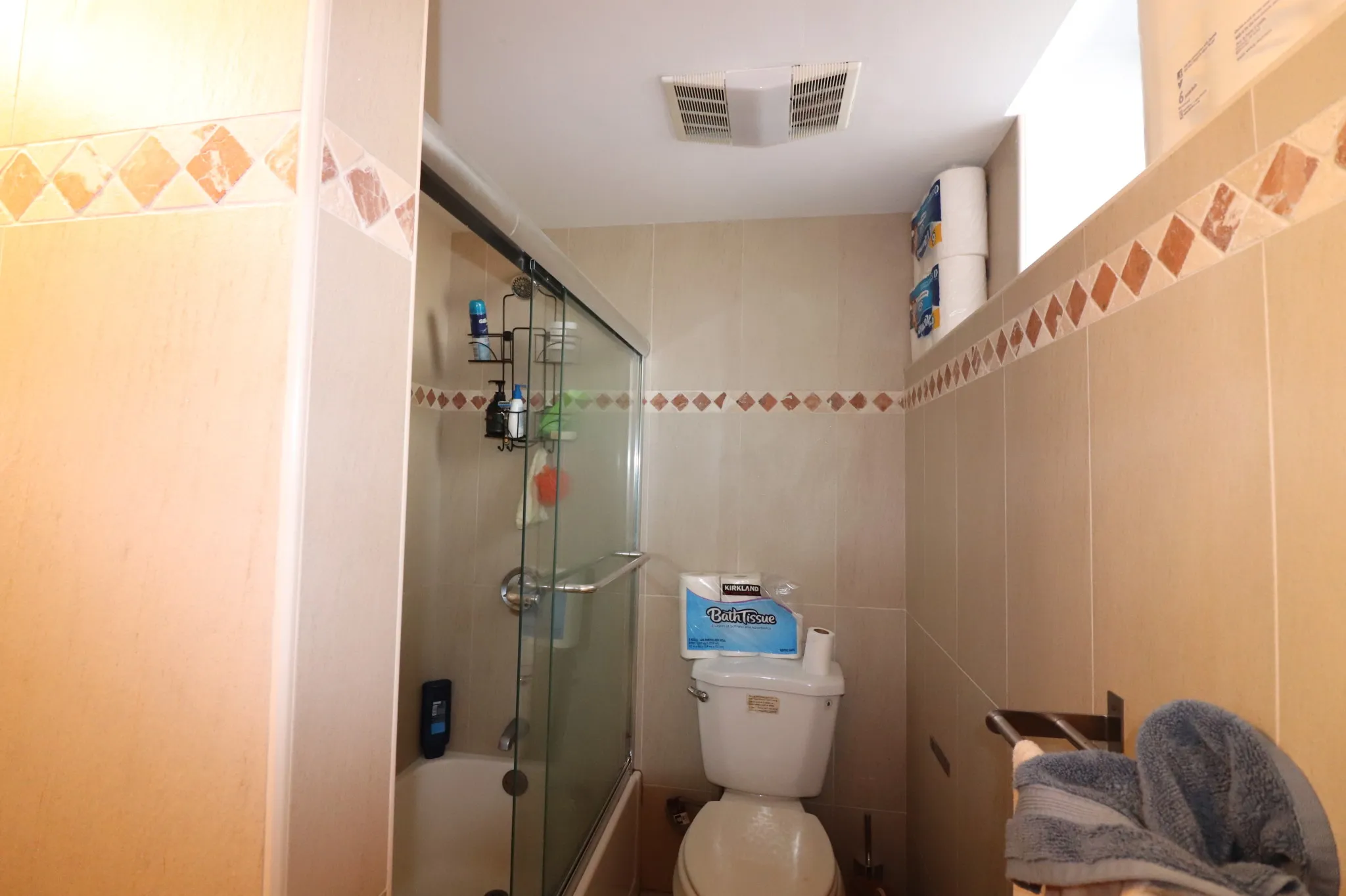 2 bed, 1 bath apartment for rent at 94 Pleasant St Unit 1A, North Brookline — photo 9 of 9