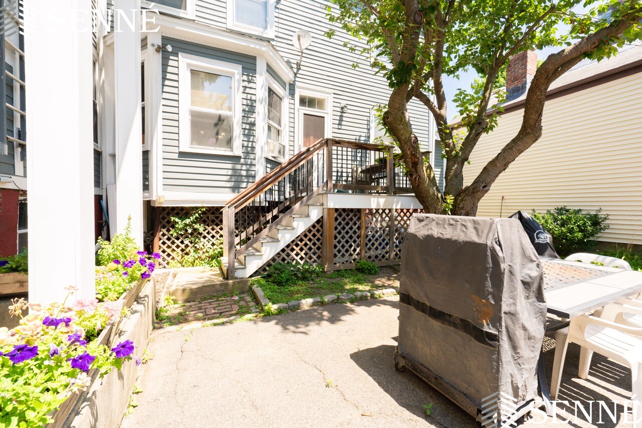 4 bed, 2 bath apartment for rent at 94 Sciarappa St Unit 2, East Cambridge — photo 16 of 19