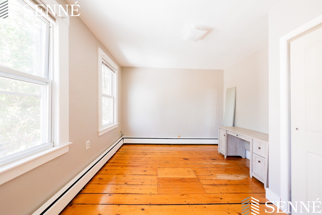 4 bed, 2 bath apartment for rent at 94 Sciarappa St Unit 2, East Cambridge — photo 9 of 19