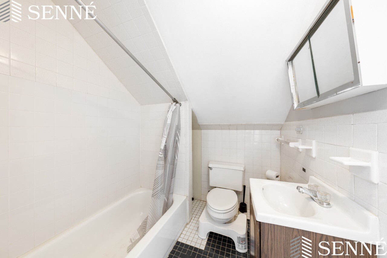 4 bed, 2 bath apartment for rent at 94 Sciarappa St Unit 2, East Cambridge — photo 10 of 19