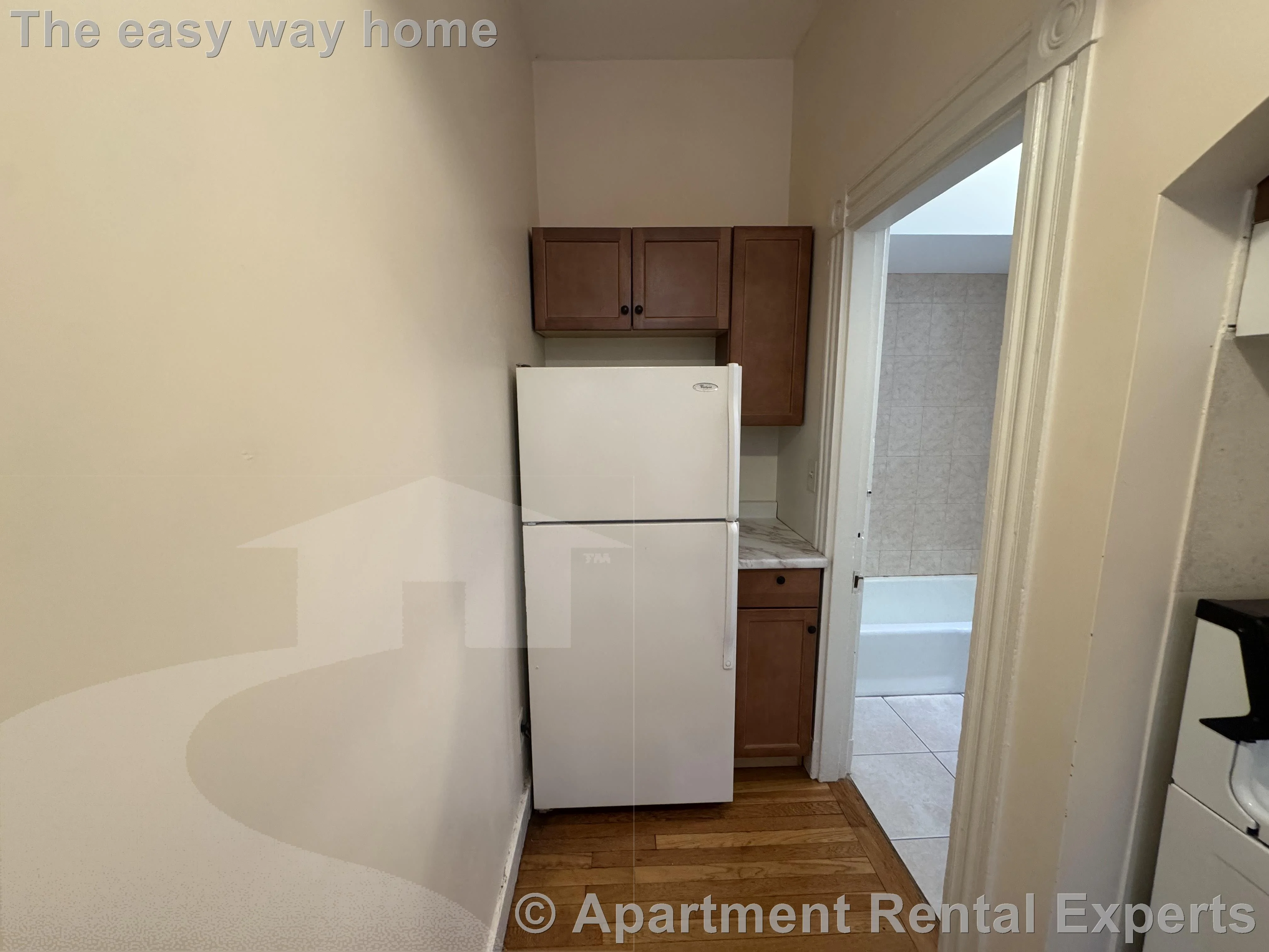 2 bed, 1 bath apartment for rent at 94 Spring St, Medford Square — photo 4 of 13