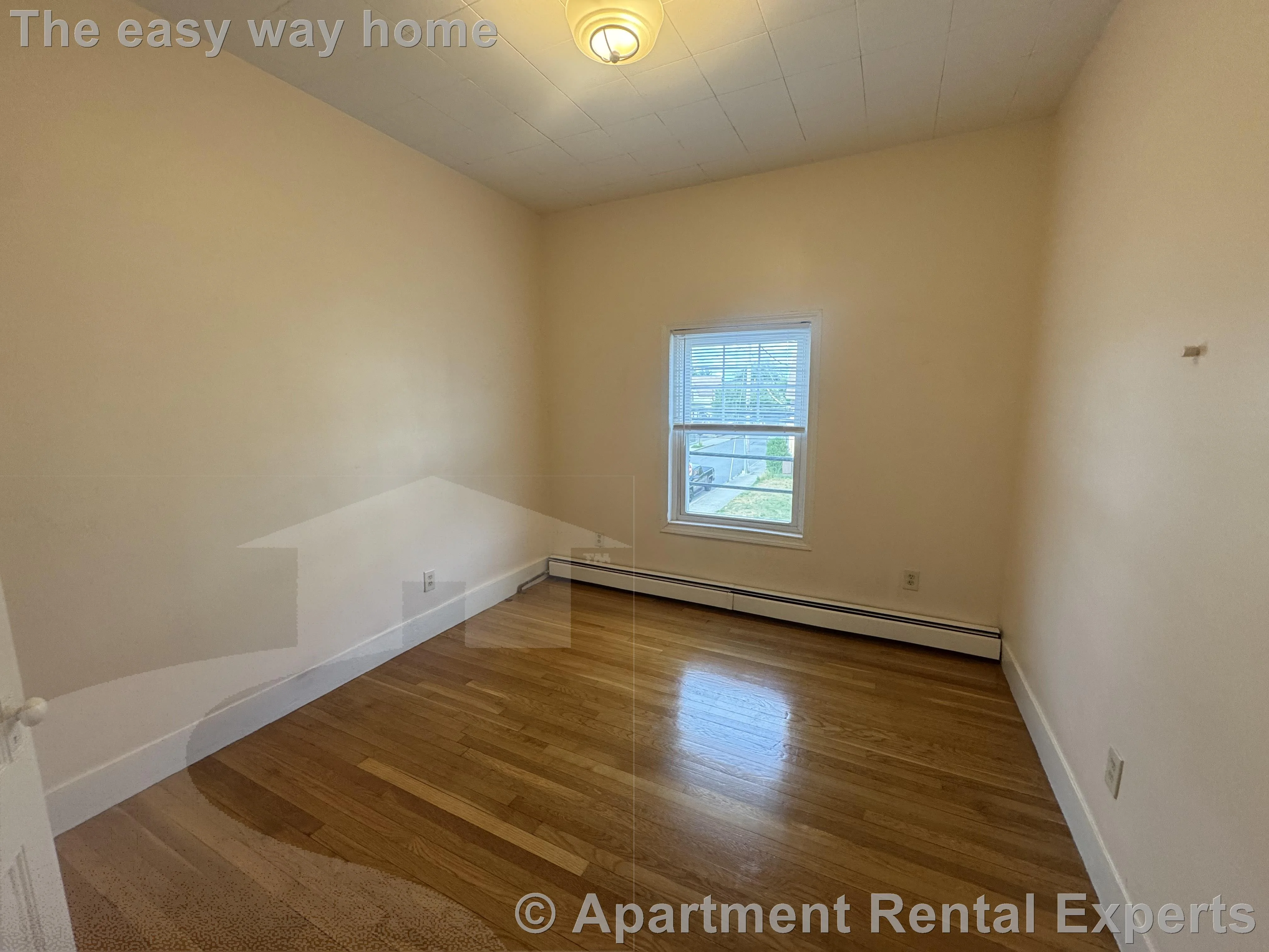 2 bed, 1 bath apartment for rent at 94 Spring St, Medford Square — photo 9 of 13
