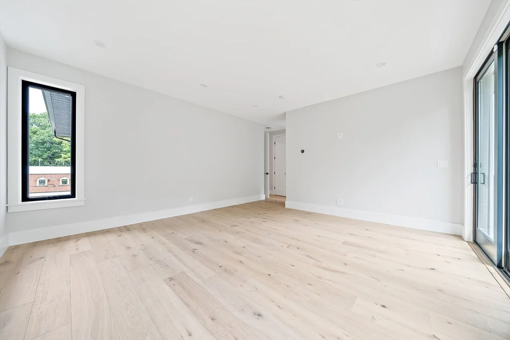 4 bed, 4+ bath apartment for rent at 94 Thurston Rd Unit 94, Newton Upper Falls — photo 13 of 27