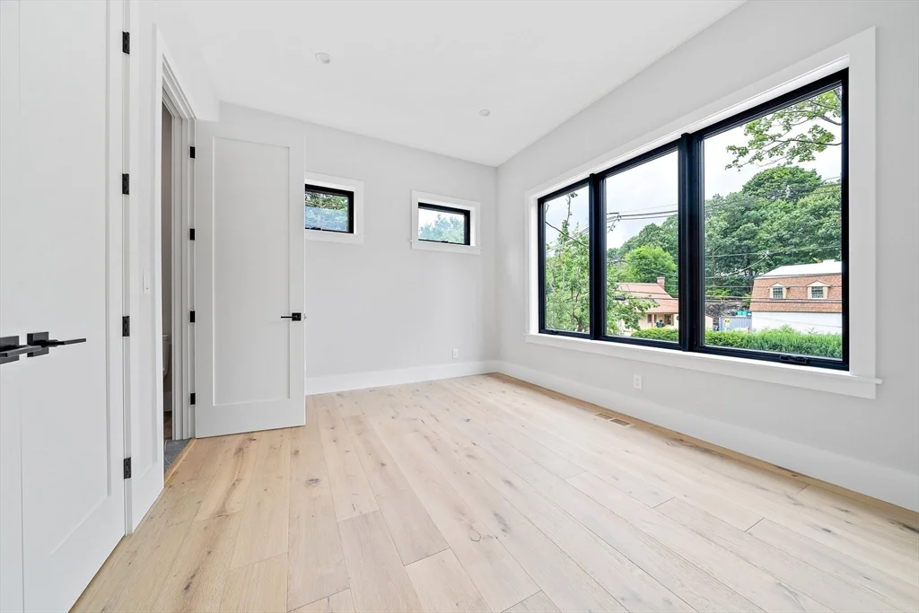 4 bed, 4+ bath apartment for rent at 94 Thurston Rd Unit 94, Newton Upper Falls — photo 9 of 27
