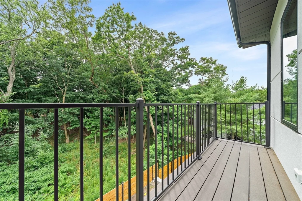 4 bed, 4+ bath apartment for rent at 94 Thurston Rd Unit 94, Newton Upper Falls — photo 16 of 27