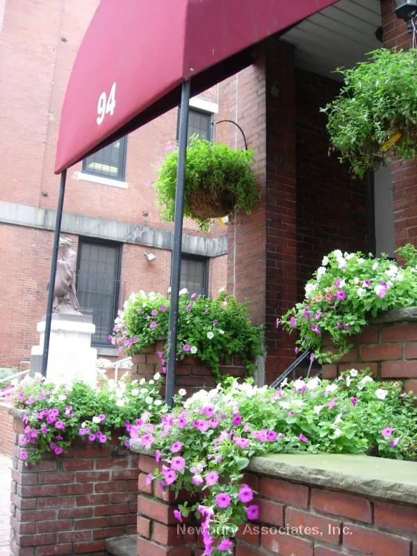 2 bed, 1 bath apartment for rent at 94 Tyler St Unit W, Chinatown — photo 7 of 8