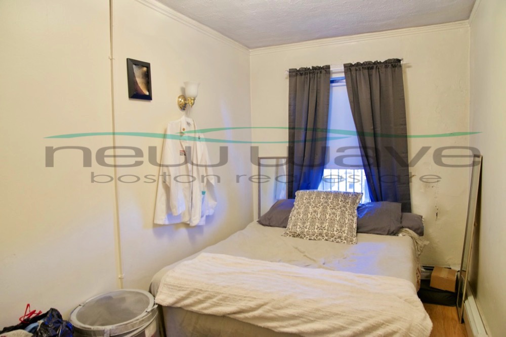 1 bed, 1 bath apartment for rent at 94 West Cedar St Unit 2, Beacon Hill — photo 2 of 6